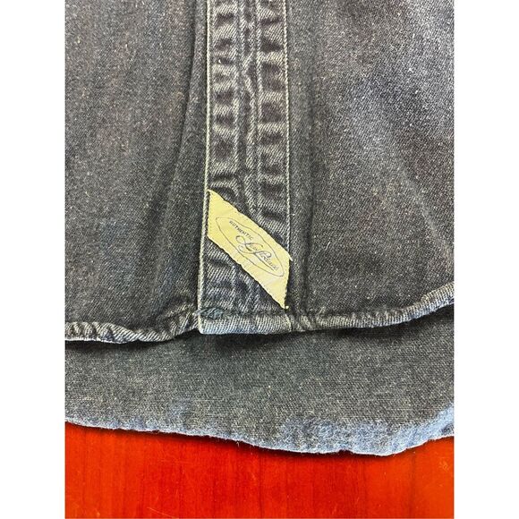 Vintage Levi’s Darker Blue Denim Button Up Shirt sz M EUC - Picture 2 of 7